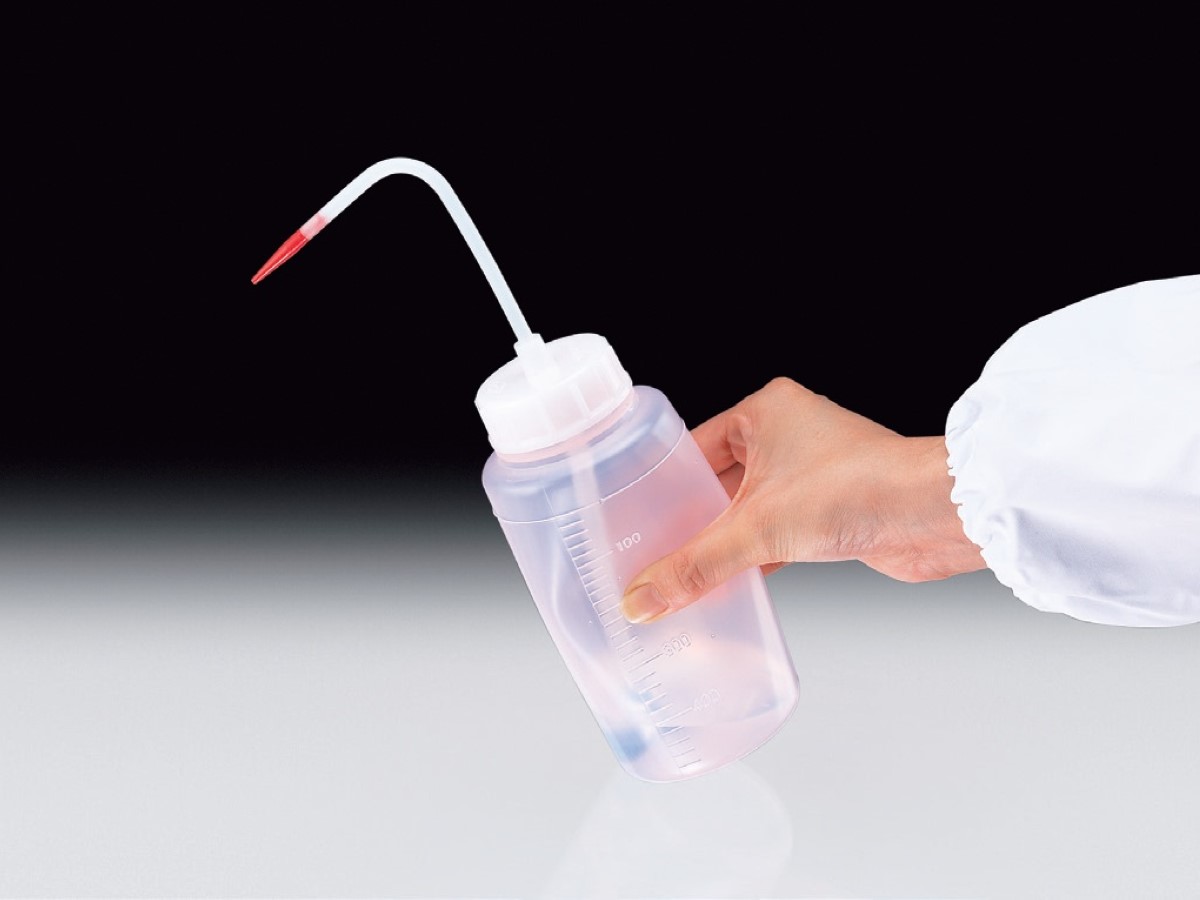 Easy-Squeezy Wash Bottle - Image 2